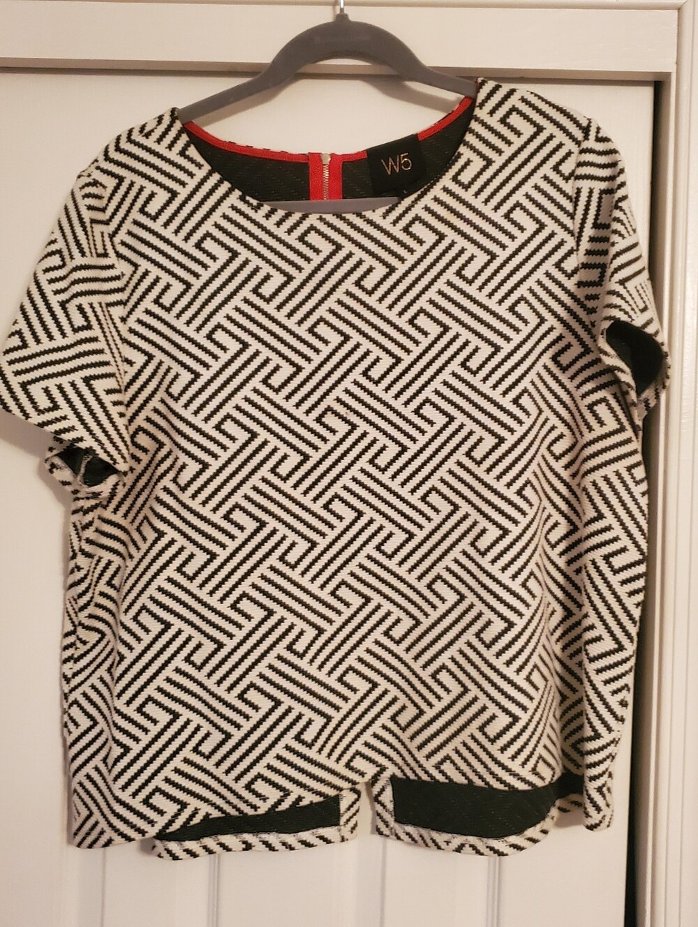 W5 Black & White Geometric Short Sleeve Top with Red Trim